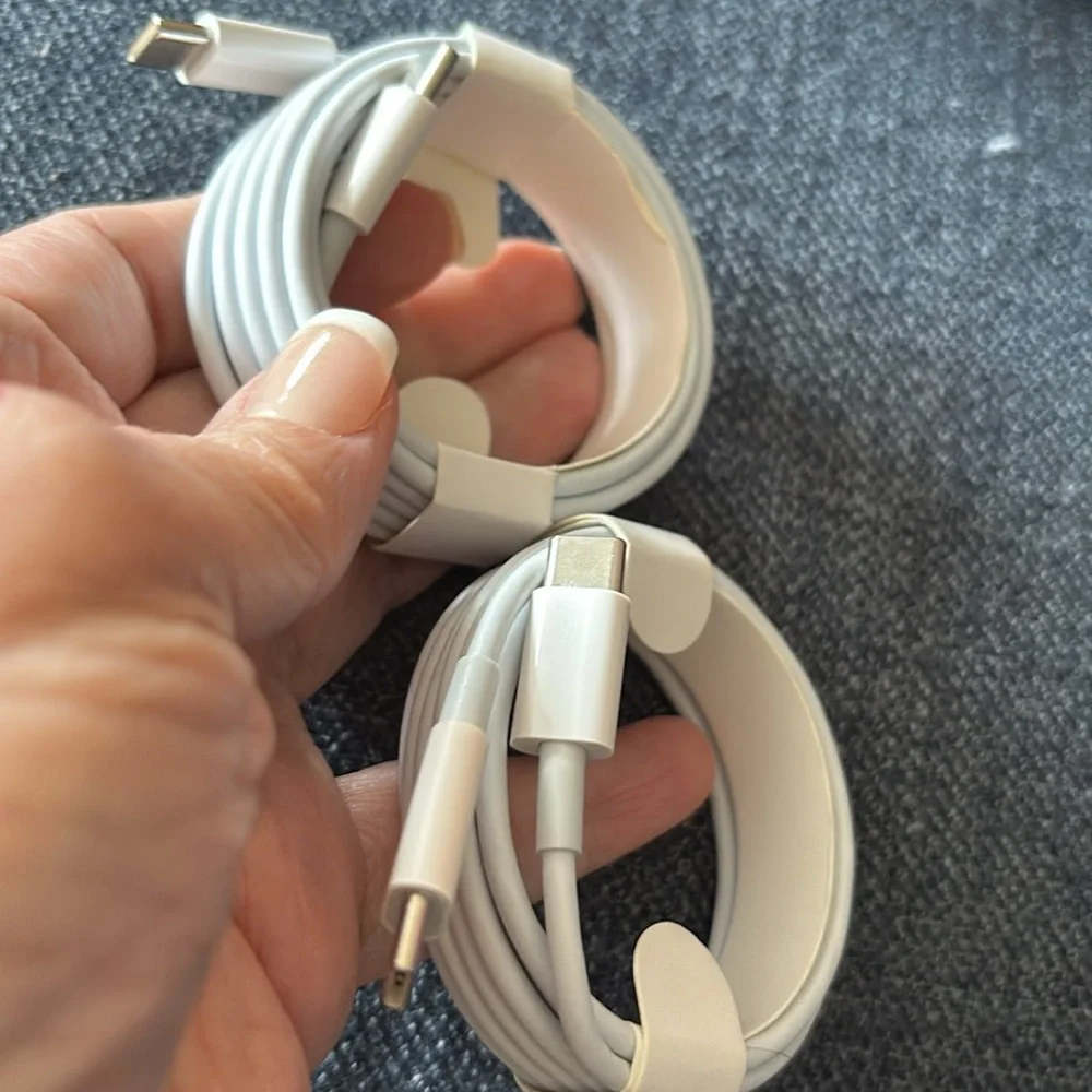 TWO HYPER FAST 120W CHARGING USB-C TO USB-C POWER CORDS 6 FT EACH…BRAND NEW